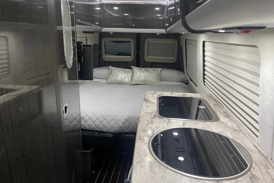 Westley's Airstream 24GL Limo/Camper