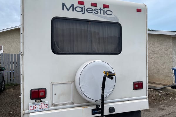 mohamed's Majestic Leisure Craft 2004 Class C