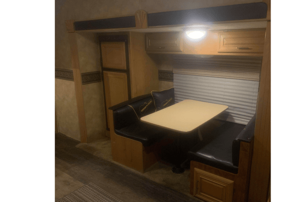 Donna's Keystone Laredo 32 RS Fifth Wheel