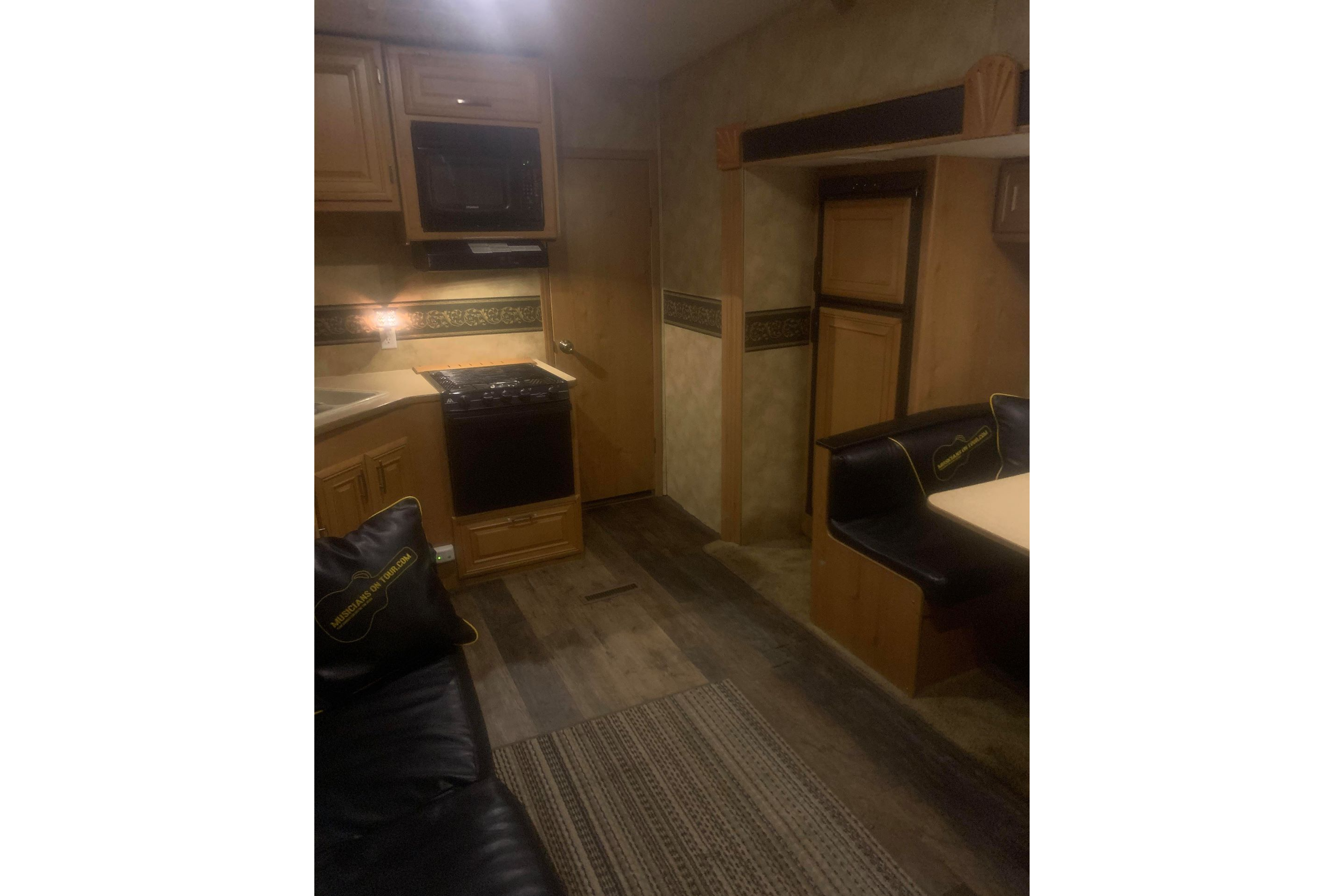 Donna's Keystone Laredo 32 RS Fifth Wheel 