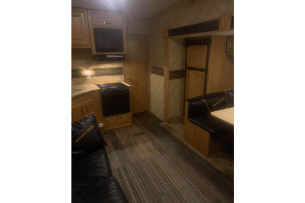 Donna's Keystone Laredo 32 RS Fifth Wheel