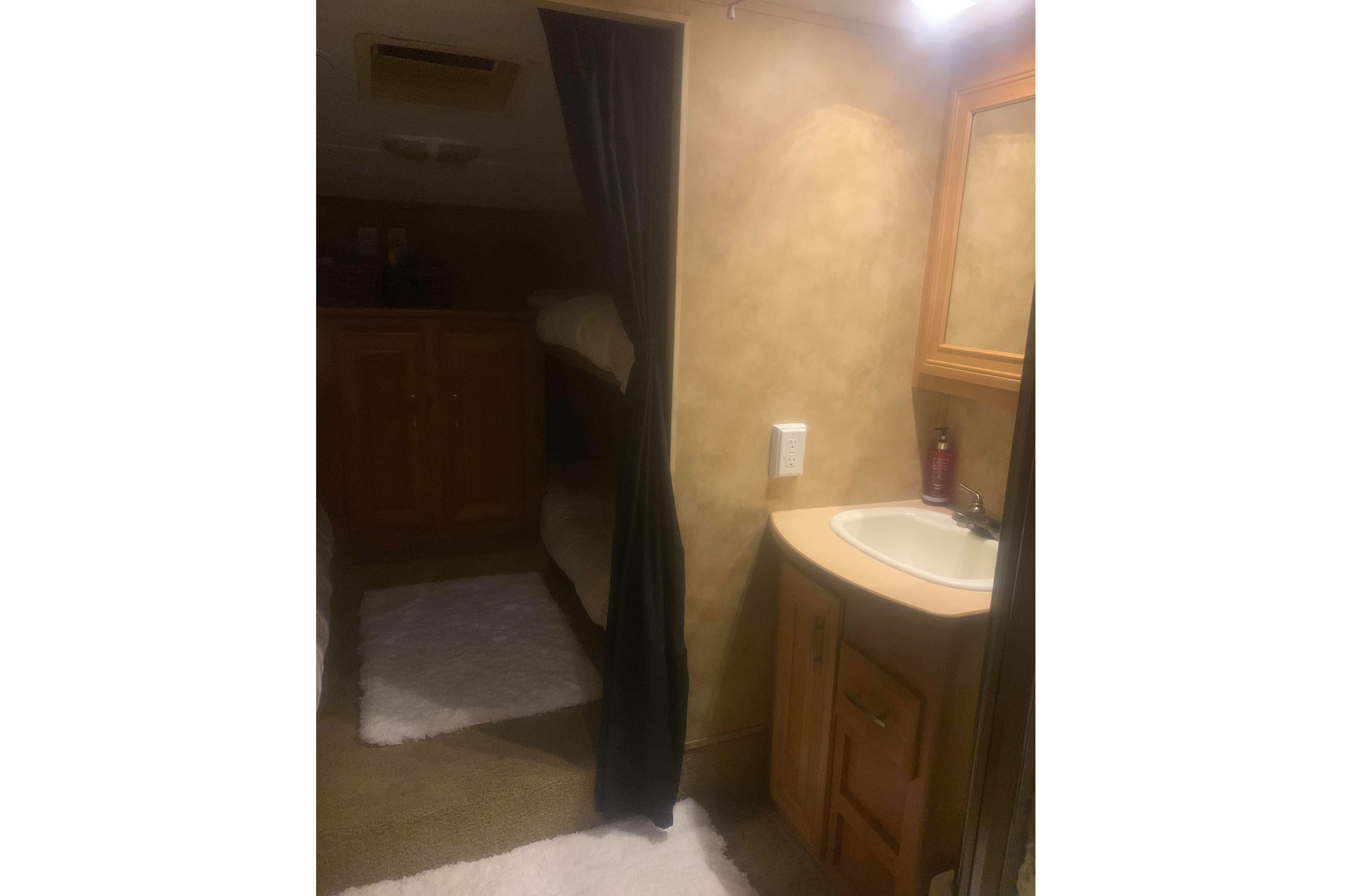 Donna's Keystone Laredo 32 RS Fifth Wheel 