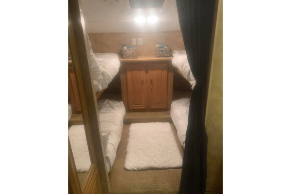 Donna's Keystone Laredo 32 RS Fifth Wheel