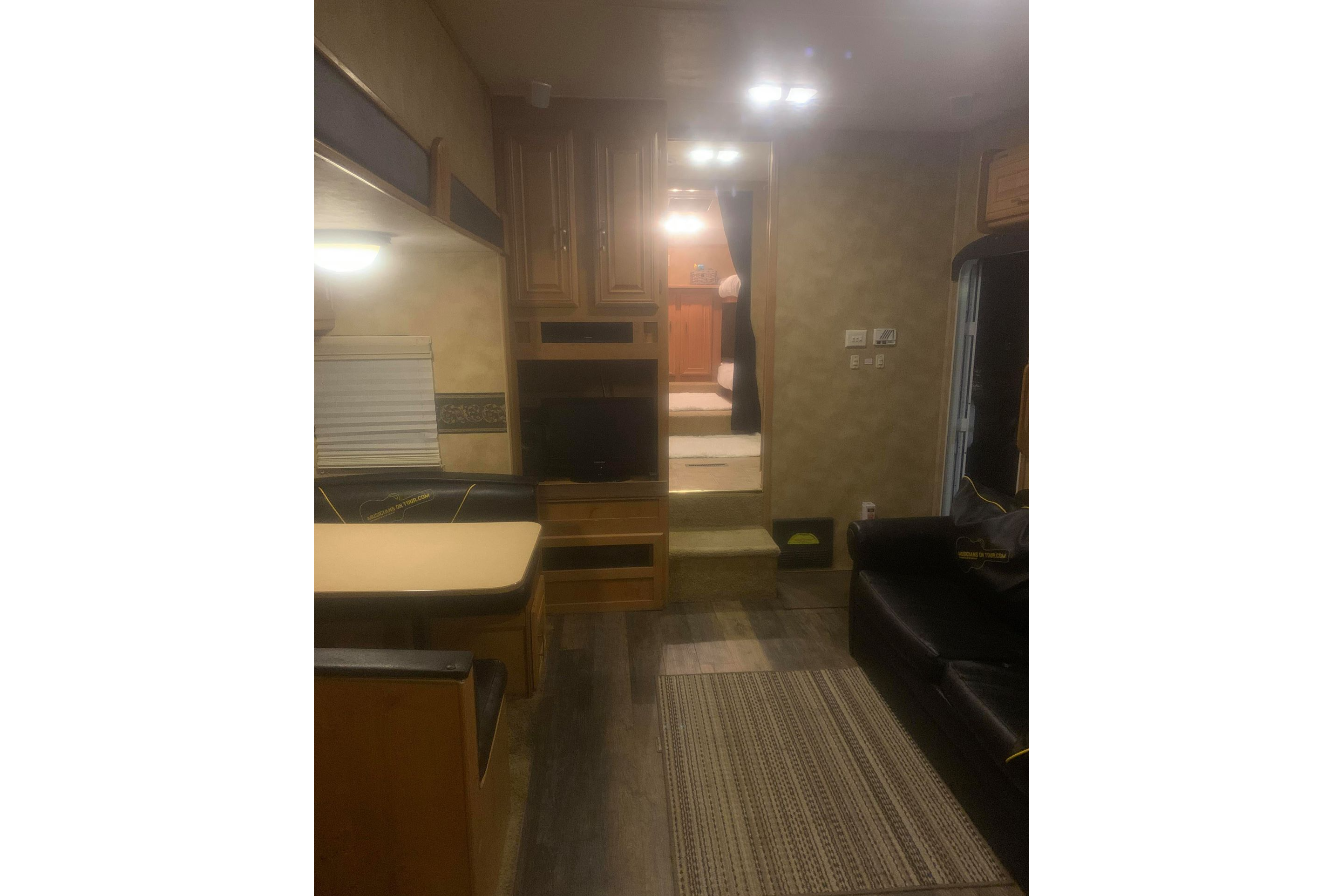 Donna's Keystone Laredo 32 RS Fifth Wheel 