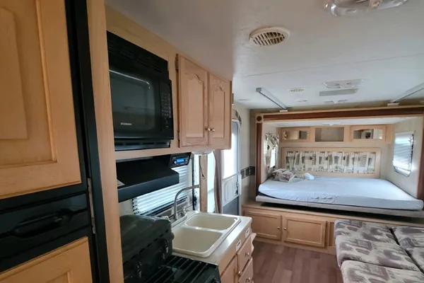 Jessica's 30’ Spree Trailer 2 slides