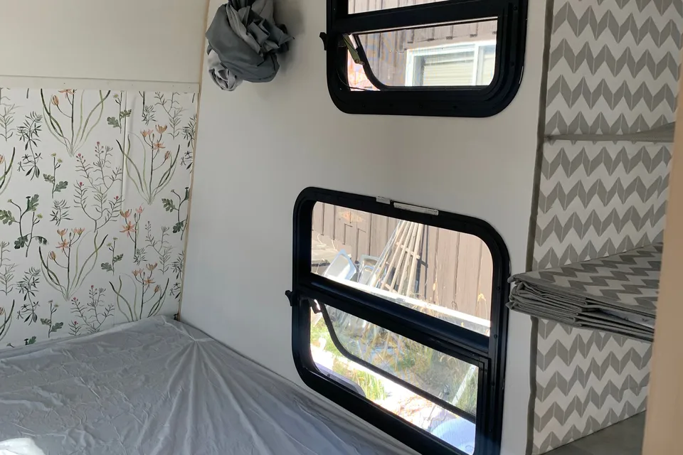 Jessica's 30’ Spree Trailer 2 slides
