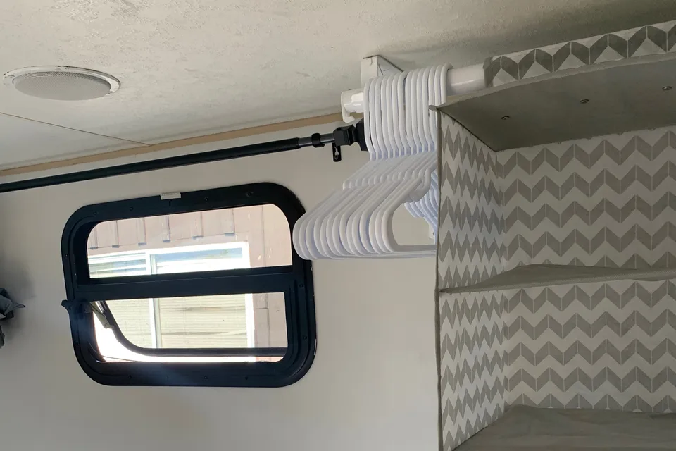 Jessica's 30’ Spree Trailer 2 slides