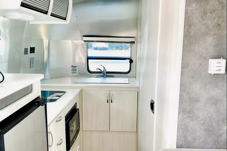 2021 Airstream Bambi 20FB