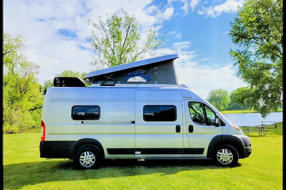 2022 Winnebago Solis - Seats 4, Sleeps 4
