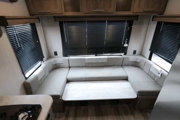 Brand new RV 18ft Crossroads 1800 RD Travel Trailer