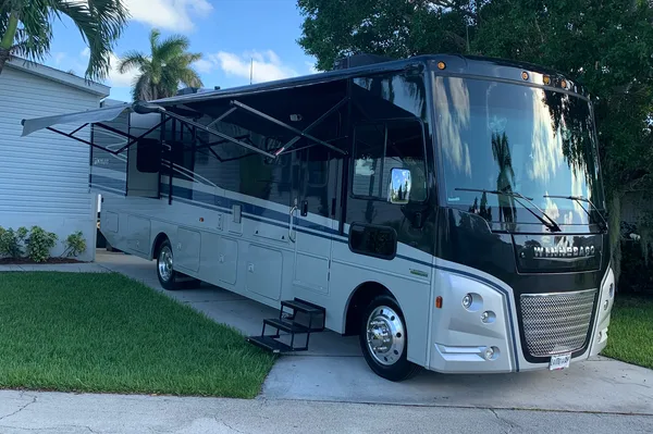 ADVENTURER CLASS A-200 MILES INCL. PER DAY