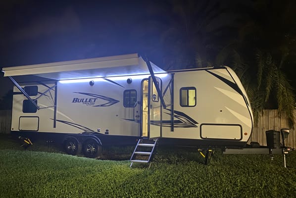 Keystone bullet 287qbs Travel Trailer