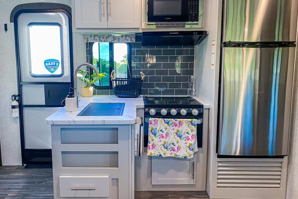 Keystone bullet 287qbs Travel Trailer