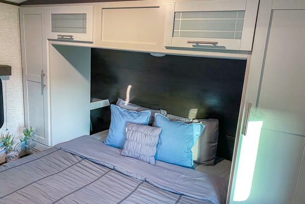 Keystone bullet 287qbs Travel Trailer