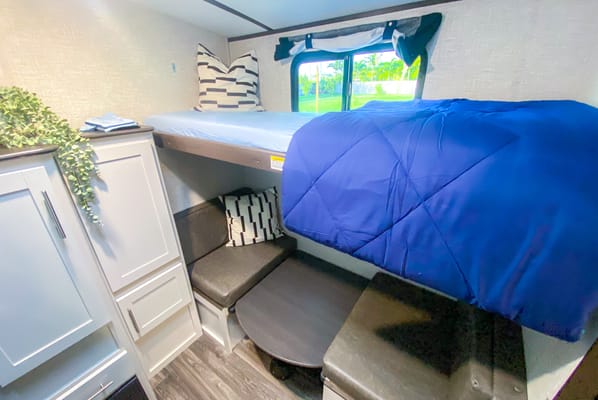 Keystone bullet 287qbs Travel Trailer