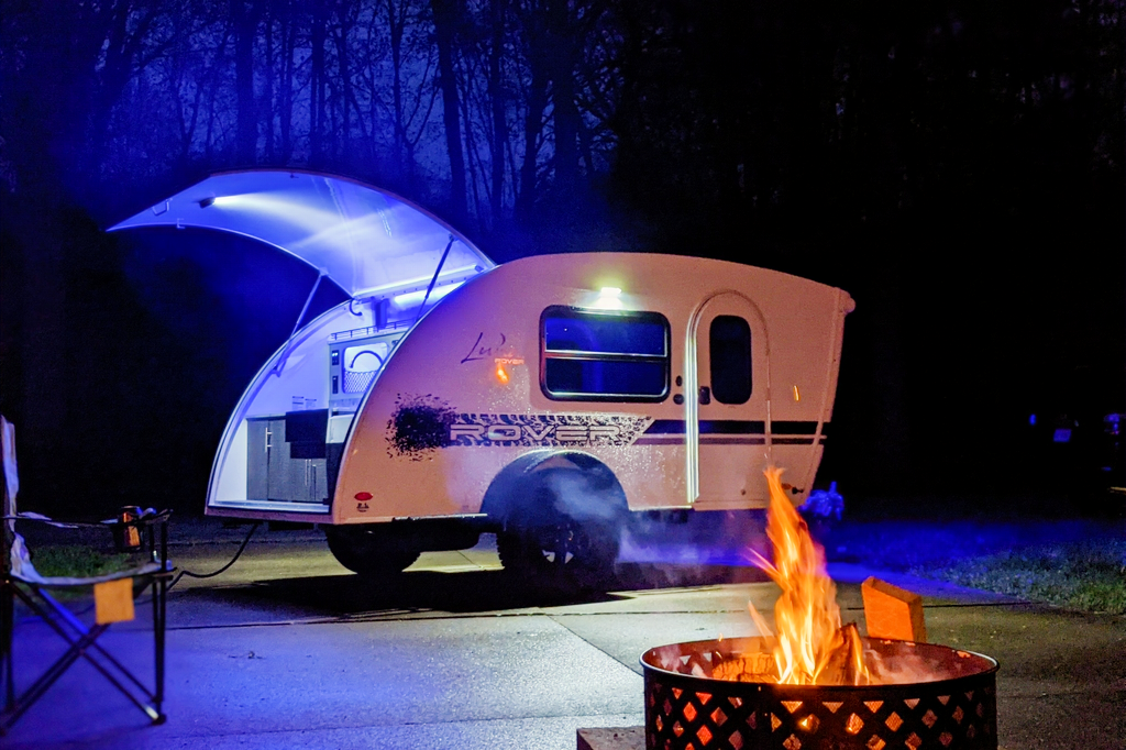 InTech Luna Rover Lightweight Overland Trailer - Overland Adventures!