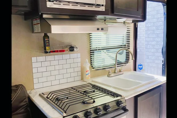 FAMILY HYBRID CAMPER