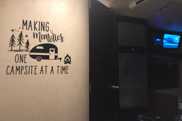 FAMILY HYBRID CAMPER