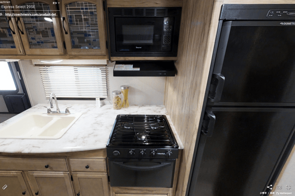 Machenzi's Coachmen FREEDOM EXPRESS 29SE Travel Trailer