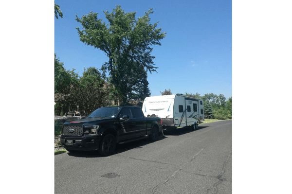 Machenzi's Coachmen FREEDOM EXPRESS 29SE Travel Trailer