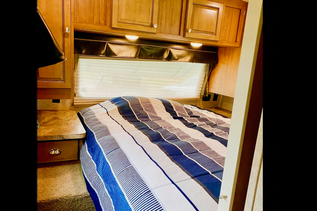  2016 Forest River RV Rockwood Signature Ultra Lite 8310SS