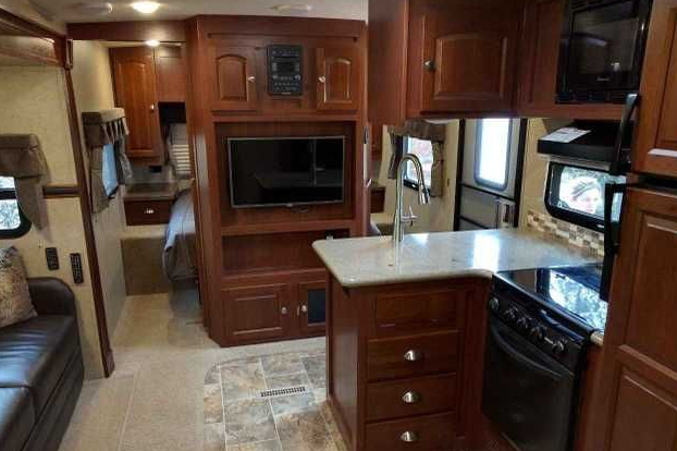  2016 Forest River RV Rockwood Signature Ultra Lite 8310SS