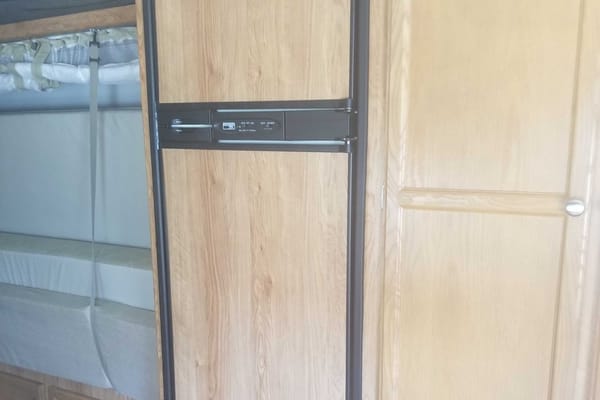 Jayco Jayfeather 232 EXP Hybrid