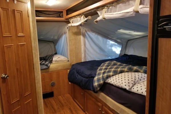 Jayco Jayfeather 232 EXP Hybrid