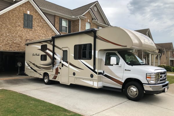 Michael's Thor Motor Coach Four Winds Chateau Class C