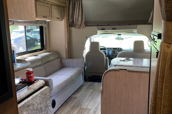 Michael's Thor Motor Coach Four Winds Chateau Class C