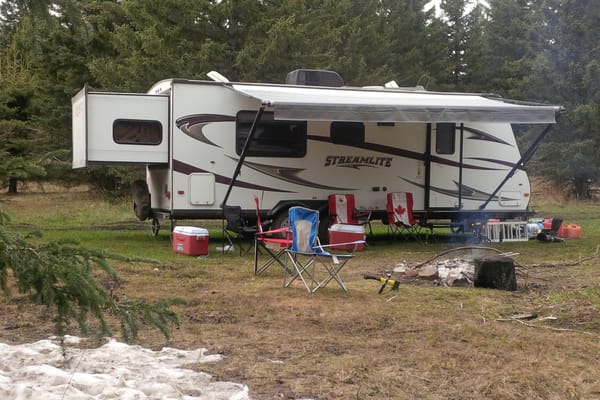 Henry's Gulf Stream Streamlite Ultra Light Travel Trailer