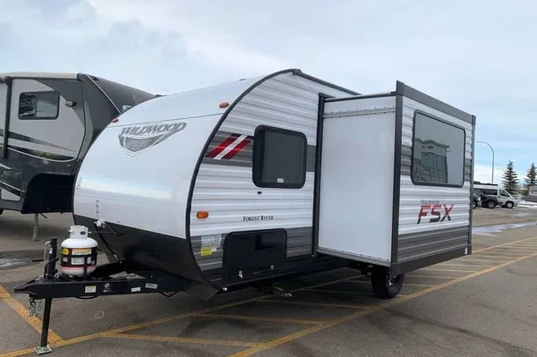 Forest River Wildwood FSX 178BHSK Travel Trailer