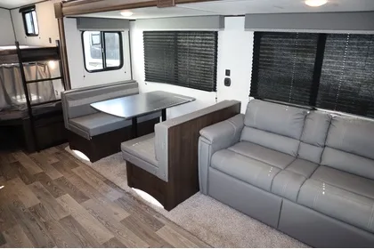 Jeremy's Keystone Springdale 282bh Travel Trailer