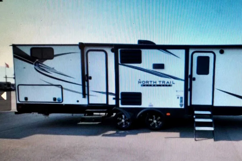 Mark's North Trail 33BUDS Travel Trailer