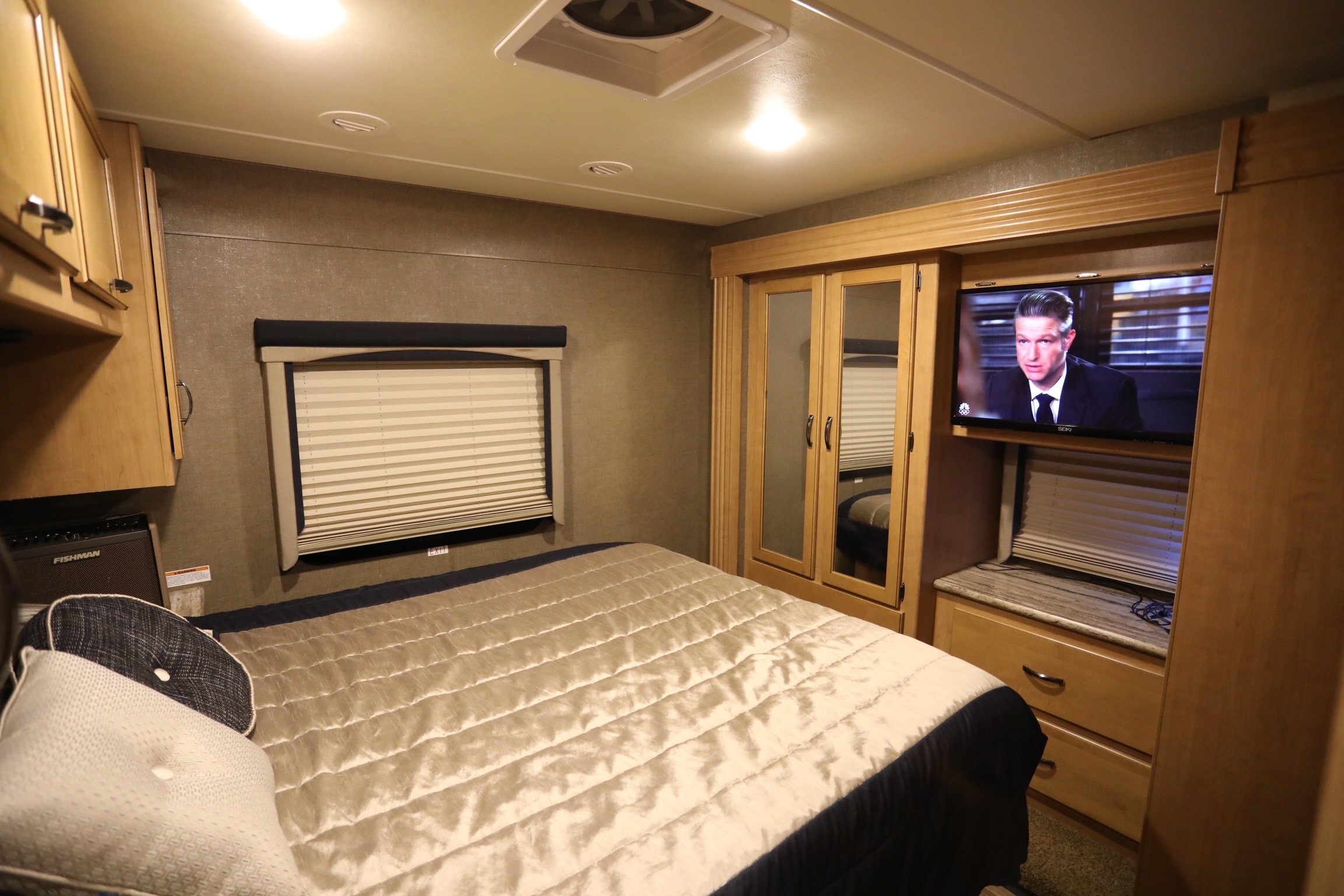 Westley's Thor Motor Coach 31.1bh Class A