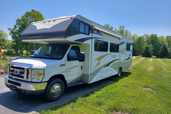 2011 Winnebago Access Class C