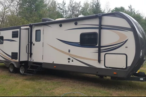 Coonhound RV 300BH Hemisphere  Travel Trailer 37  ft