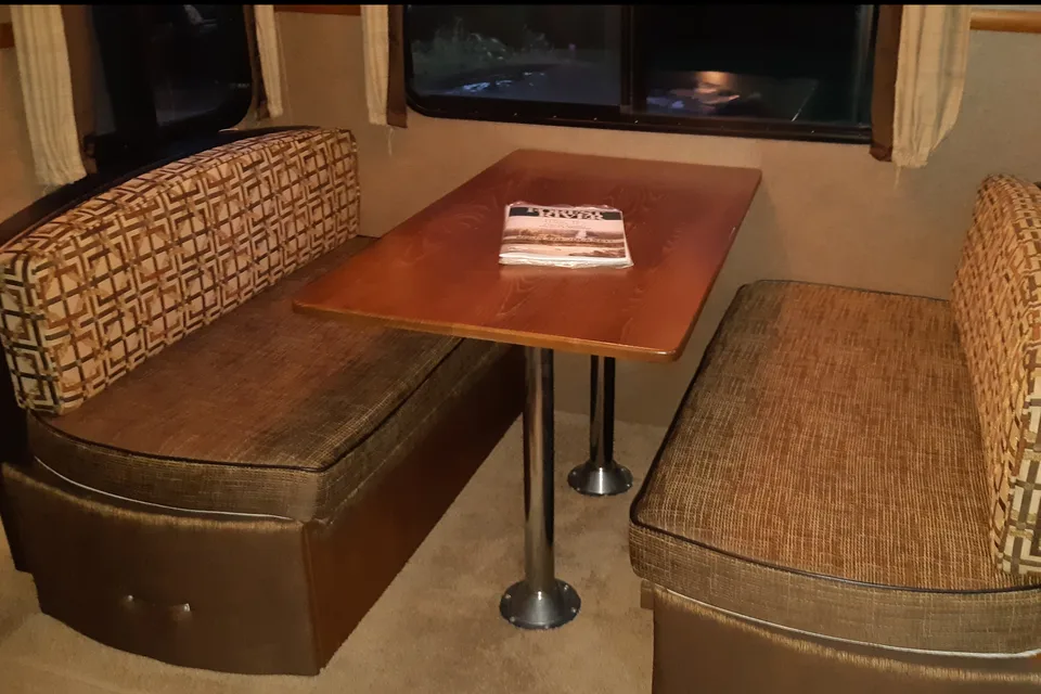 Coonhound RV 300BH Hemisphere Travel Trailer 37 ft
