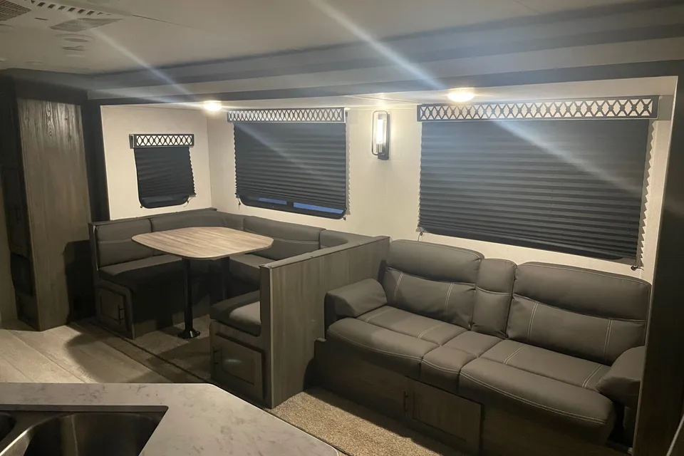 Reuter’s Simply Shasta Traveler