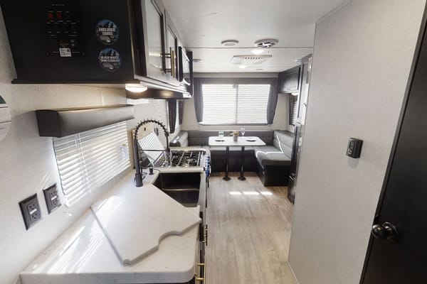 will's Grey Wolf 20rdse Travel Trailer