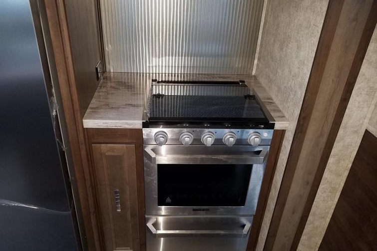 Highland Ridge Open Range 3X427BHS Fifth Wheel with Optional Wi-Fi