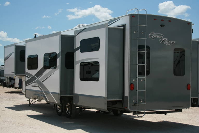 Highland Ridge Open Range 3X427BHS Fifth Wheel with Optional Wi-Fi