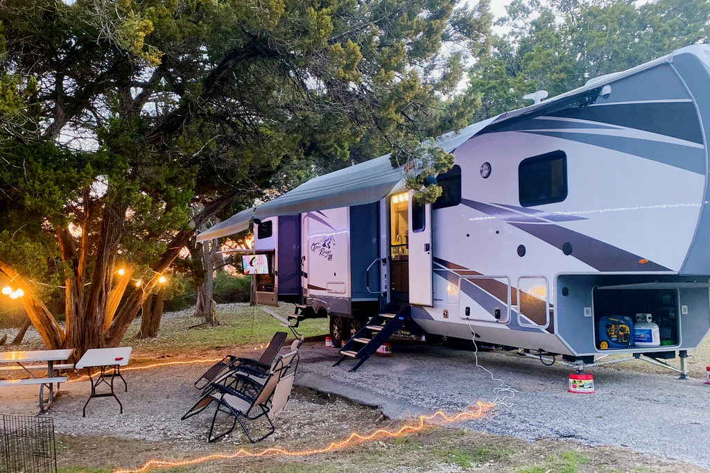 Highland Ridge Open Range 3X427BHS Fifth Wheel with Optional Wi-Fi