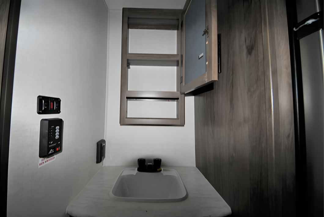 2021 Avenger Bunk House