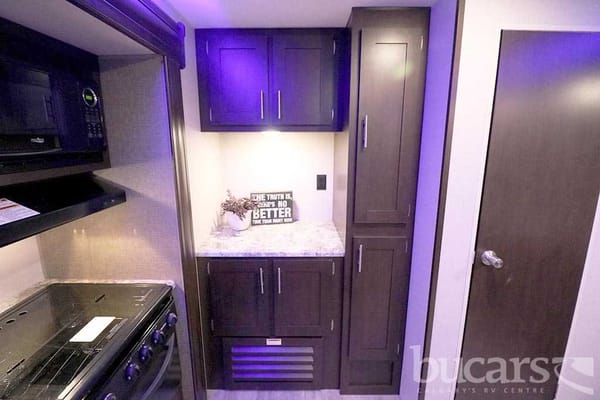 Brand New Luxary RV- Perfect for Kids!