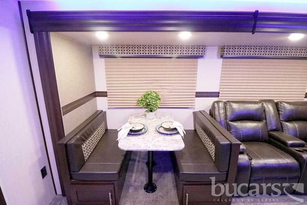 Brand New Luxary RV- Perfect for Kids!