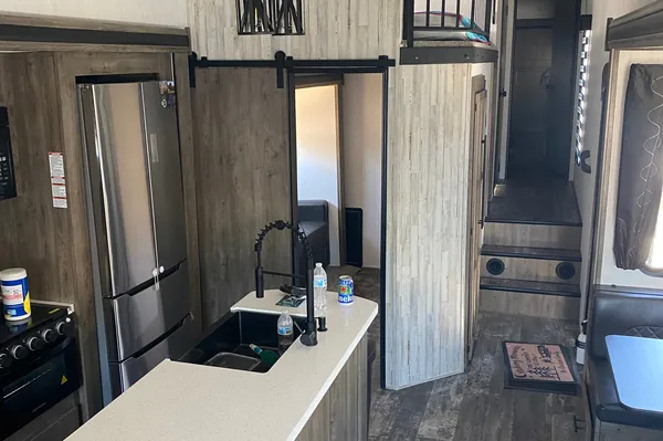 James's Forest River Saber 36BHQ Fifth Wheel