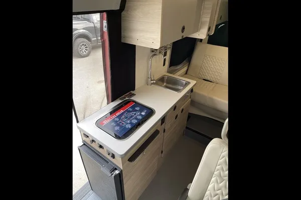 Winnebago Solis - all you need Penthouse on Wheels (sleeps 6) ready for adventure!