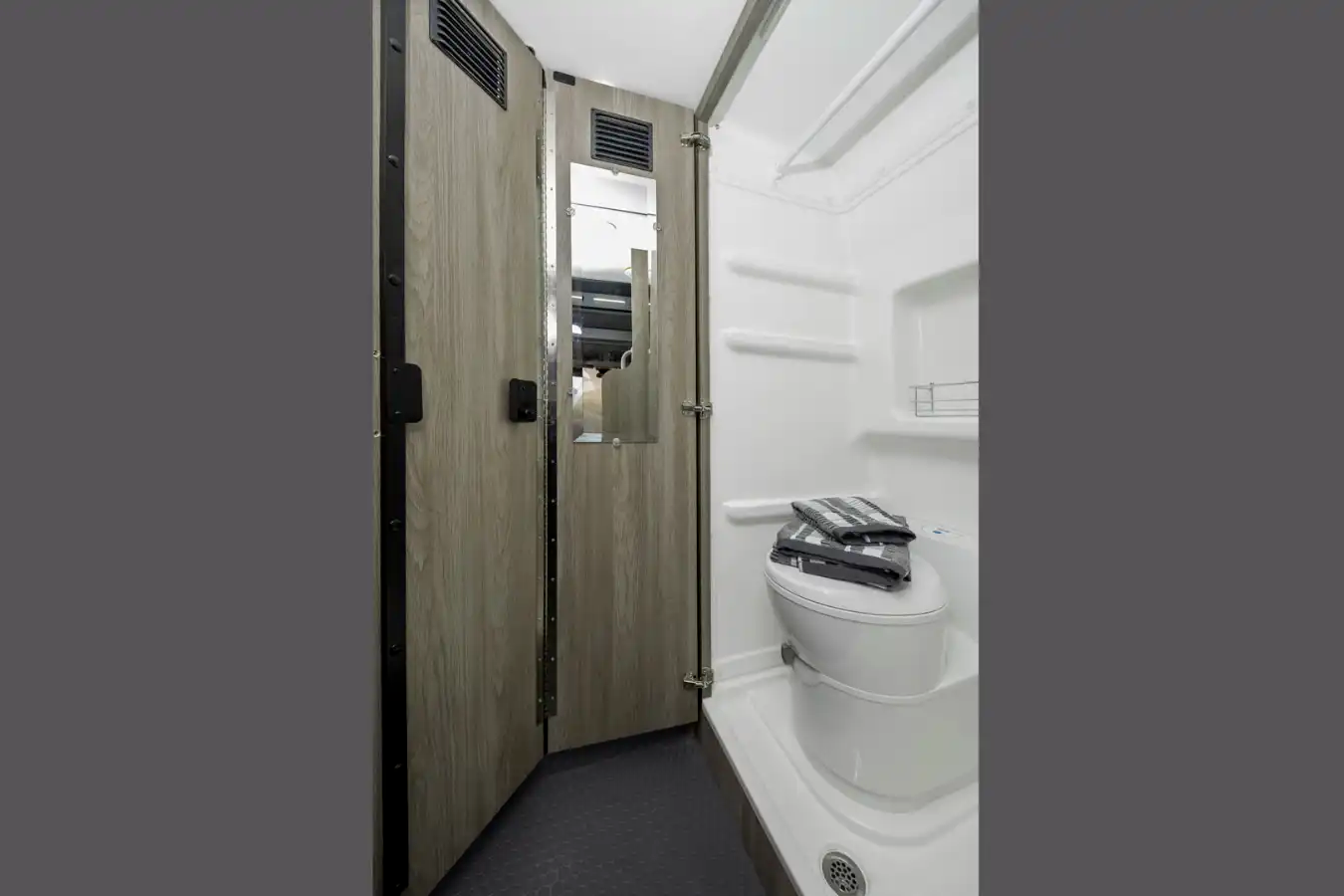 Winnebago Solis  - all you need Penthouse on Wheels (sleeps 6) ready for adventure!