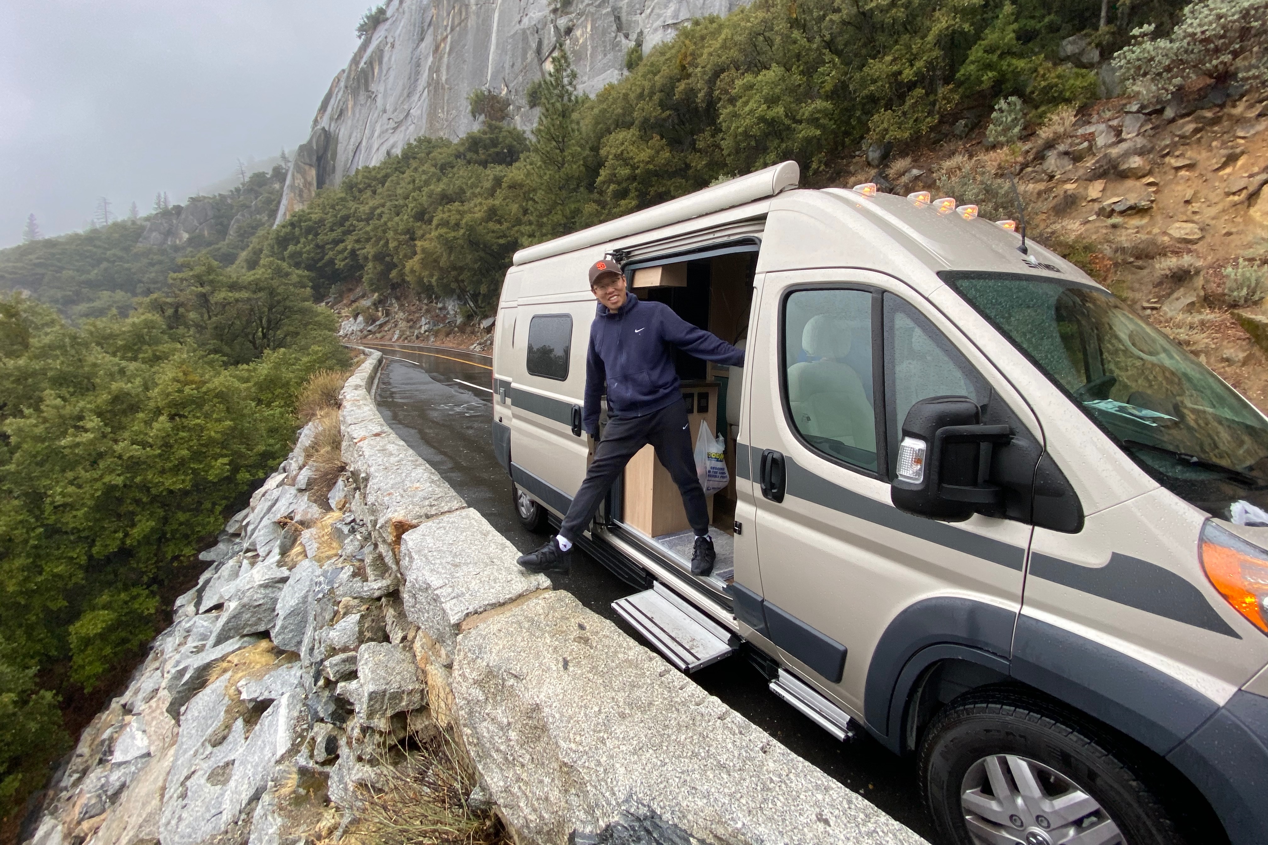 Hymer Aktiv 2.0 Class B-4 seats, 4 sleeps